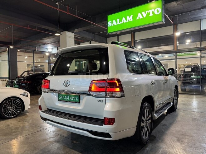 Toyota Land Cruiser-4