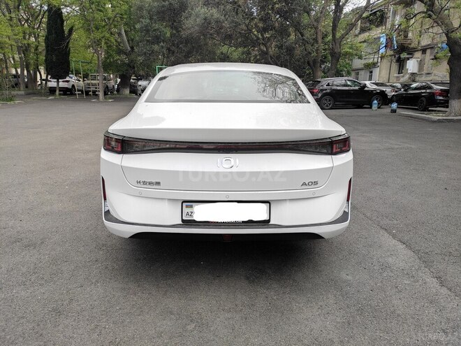 Changan Qiyuan A05 2025, 0 km - 1.5 л - Bakı