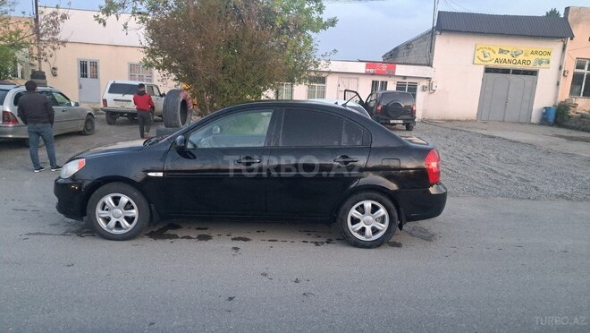 Hyundai Accent 2007, 220,000 km - 1.6 l - Quba