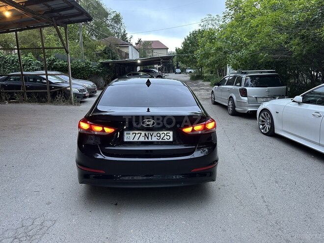 Hyundai Elantra 2017, 118,212 km - 1.4 л - Bakı