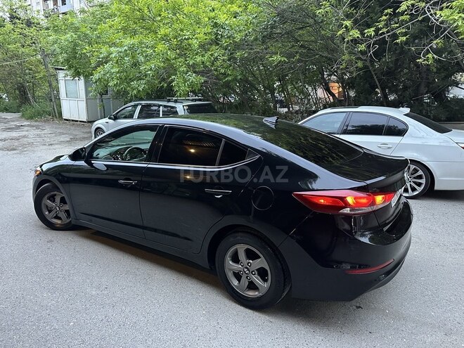 Hyundai Elantra 2017, 118,212 km - 1.4 л - Bakı