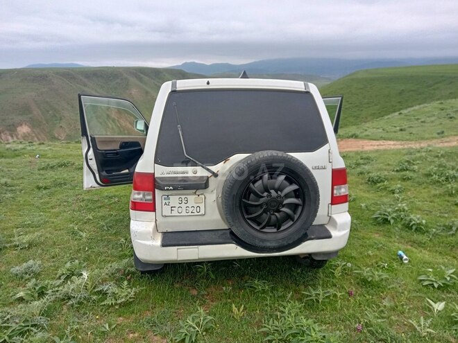 Mitsubishi Pajero io 2000, 304,069 km - 2.0 l - Bakı
