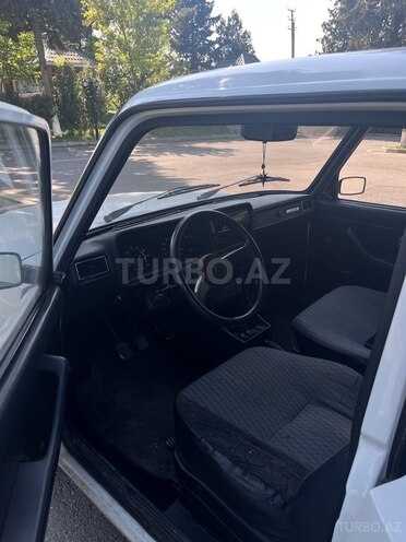 LADA (VAZ) 2107 2004, 70,000 km - 1.6 l - Quba
