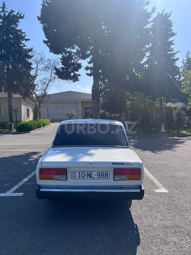 LADA (VAZ) 2107 2004, 70,000 km - 1.6 l - Quba