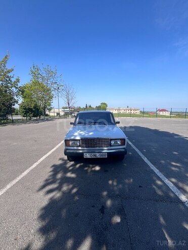 LADA (VAZ) 2107 2004, 70,000 km - 1.6 l - Quba