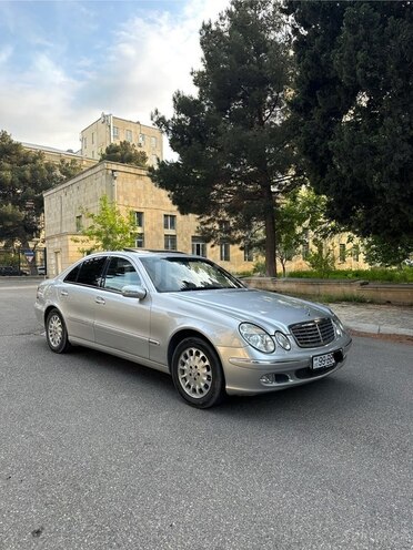 Mercedes E 270 2002, 357,500 km - 2.7 l - Bakı