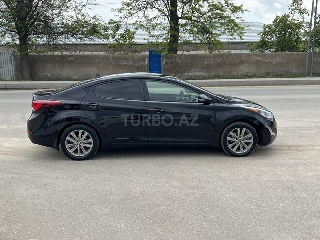 Hyundai Elantra 2014, 270,000 km - 1.8 л - Xudat