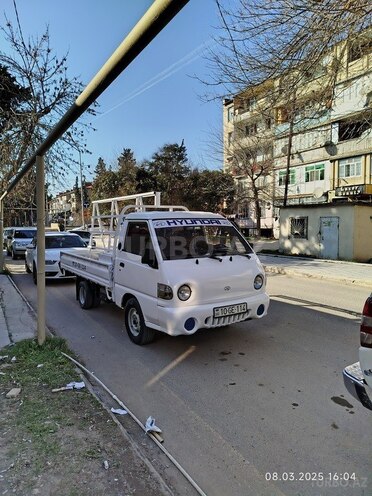 Hyundai H 100 1998, 400,000 km - 2.5 l - Şirvan
