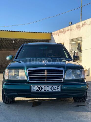 Mercedes E 220 1995, 320,000 km - 2.2 l - Gəncə
