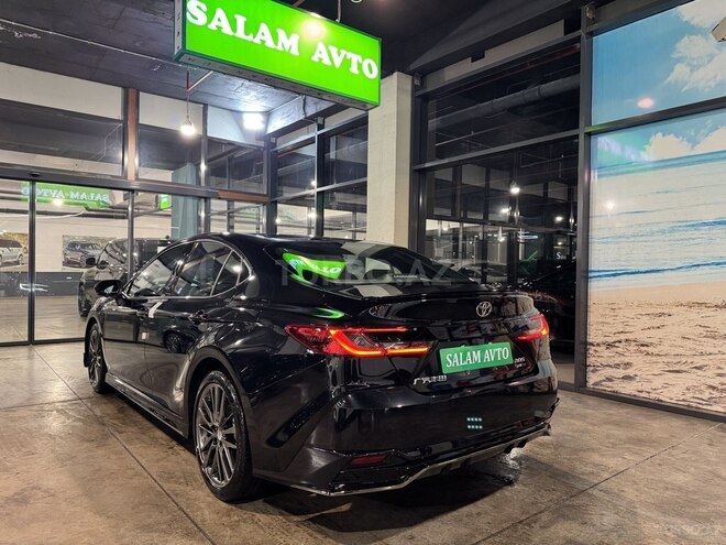 Toyota Camry-6