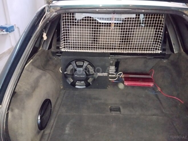 Mercedes E 220 1995, 320,000 km - 2.2 l - Gəncə