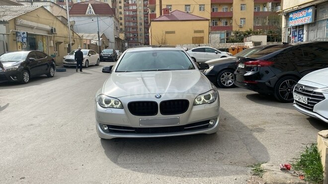 BMW 528 2011, 240,000 km - 2.0 l - Bakı