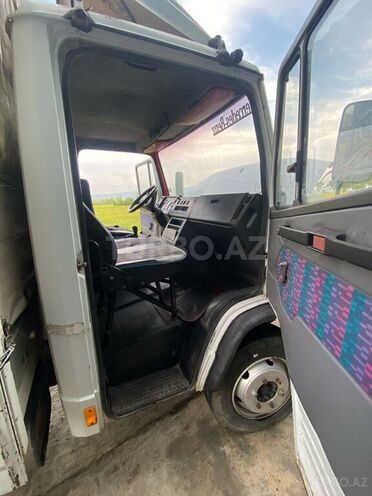 Mercedes 709 D 1994, 52,345 km - 4.0 l - Qazax