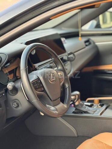 Lexus ES 300h 2023, 40,000 km - 2.5 л - Bakı