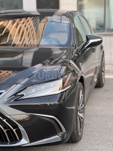 Lexus ES 300h 2023, 40,000 km - 2.5 л - Bakı