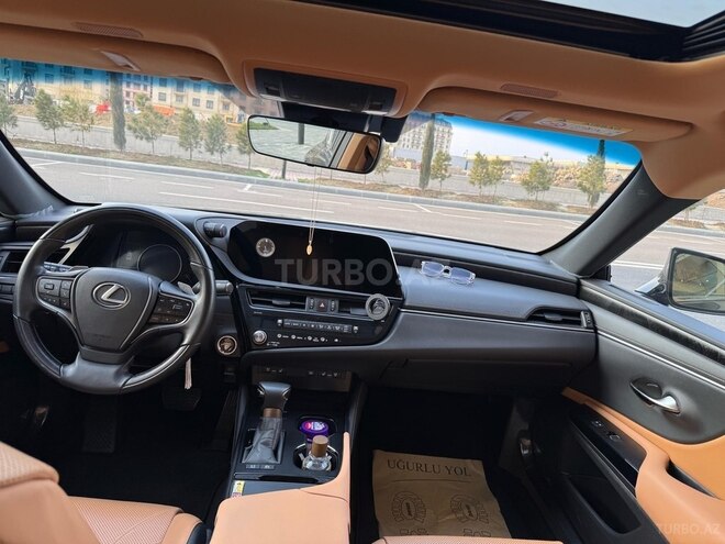 Lexus ES 300h 2023, 40,000 km - 2.5 л - Bakı