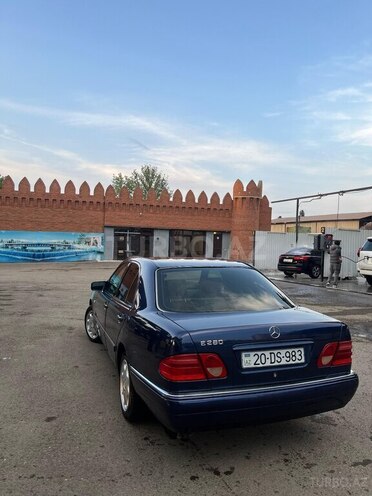 Mercedes E 280 1996, 280,000 km - 2.8 л - Gəncə
