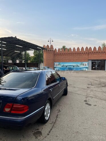 Mercedes E 280 1996, 280,000 km - 2.8 л - Gəncə