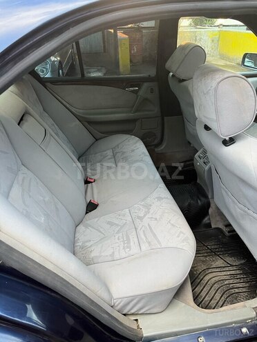 Mercedes E 280 1996, 280,000 km - 2.8 л - Gəncə