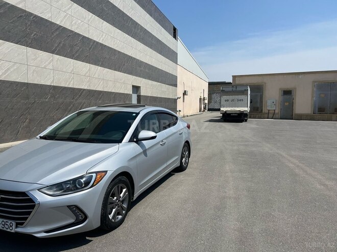 Hyundai Elantra 2017, 123,000 km - 2.0 л - Bakı