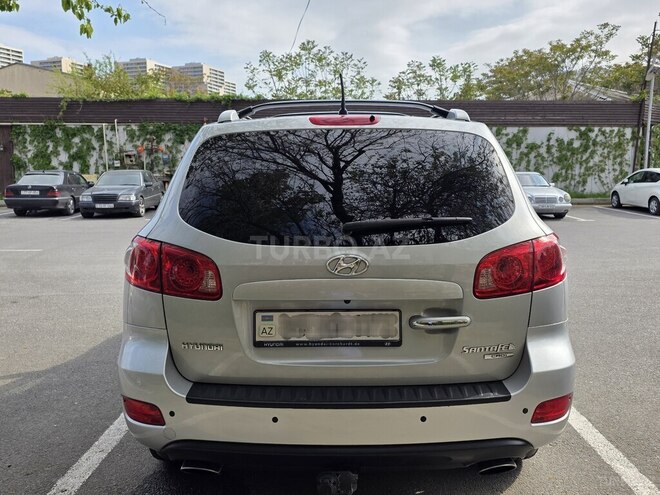 Hyundai Santa Fe-6