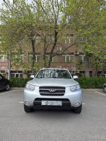 Hyundai Santa Fe-1