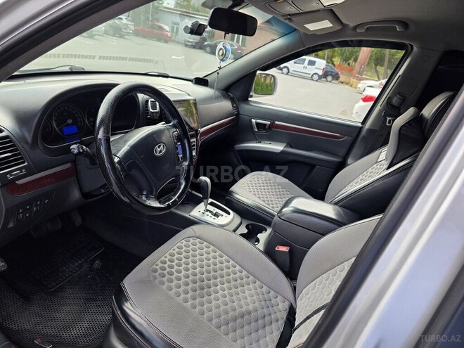 Hyundai Santa Fe-10