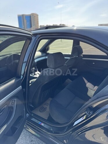 BMW 530 2002, 255,000 km - 3.0 l - Sumqayıt