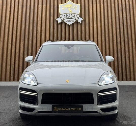 Porsche Cayenne Turbo 2018, 65,000 km - 4.0 l - Bakı