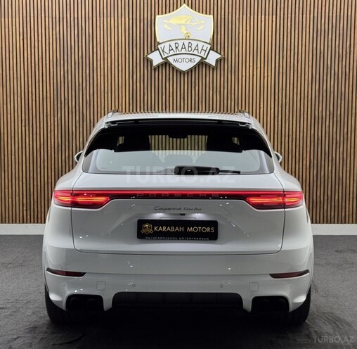 Porsche Cayenne Turbo 2018, 65,000 km - 4.0 l - Bakı