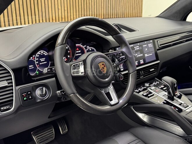 Porsche Cayenne Turbo 2018, 65,000 km - 4.0 l - Bakı