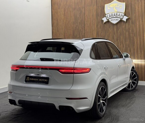 Porsche Cayenne Turbo 2018, 65,000 km - 4.0 l - Bakı