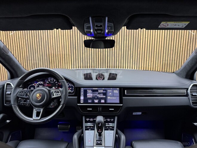 Porsche Cayenne Turbo 2018, 65,000 km - 4.0 l - Bakı
