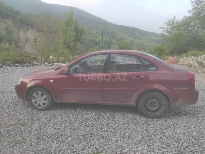 Chevrolet Lacetti 2006, 300,000 km - 1.6 l - Quba