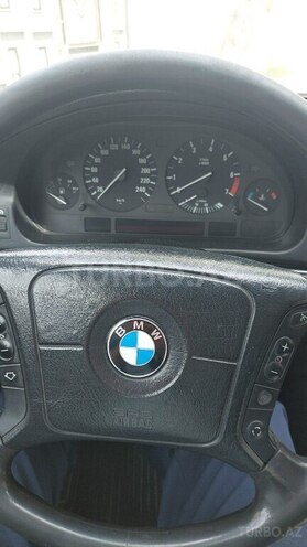 BMW 520 2001, 420,000 km - 2.2 l - Bakı
