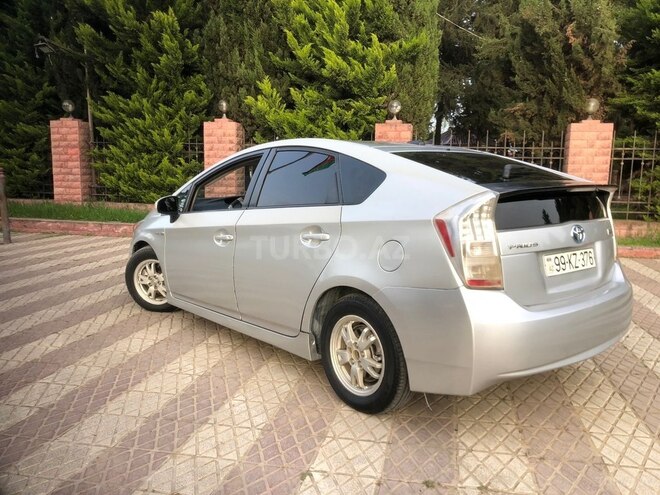 Toyota Prius 2011, 123,456 km - 1.8 l - Cəlilabad