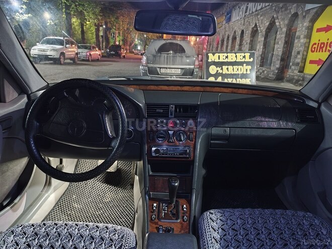 Mercedes C 230 1999, 259,000 km - 2.3 l - İsmayıllı