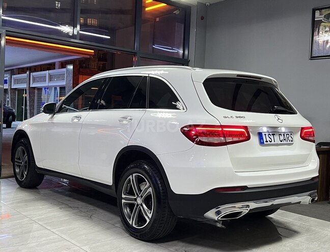 Mercedes GLC 300 4MATIC-8