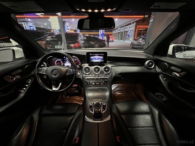 Mercedes GLC 300 4MATIC-13