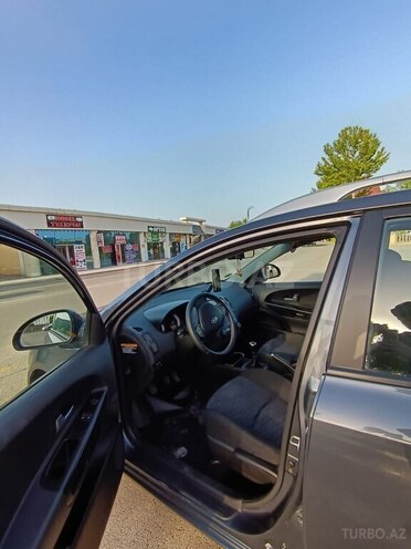 Kia Ceed 2008, 320,000 km - 1.6 л - Saatlı
