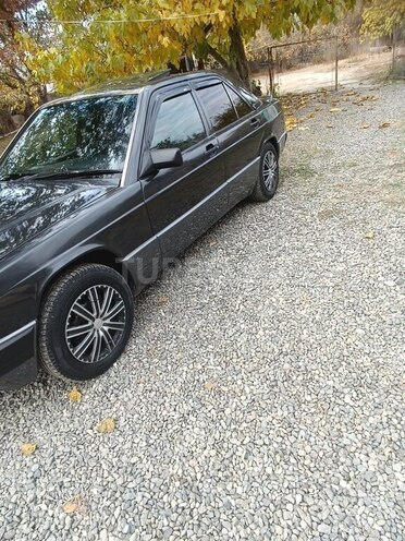 Mercedes 190 1992, 200,000 km - 2.0 l - Ağdam