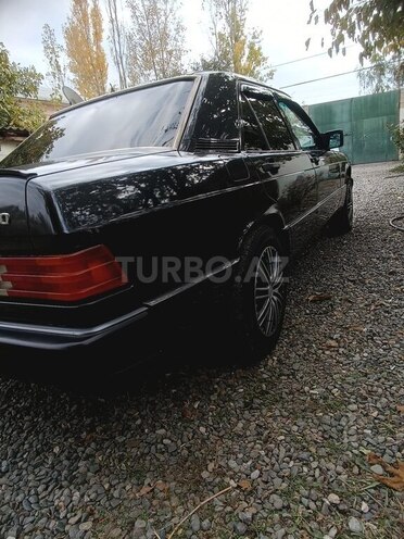 Mercedes 190 1992, 200,000 km - 2.0 l - Ağdam