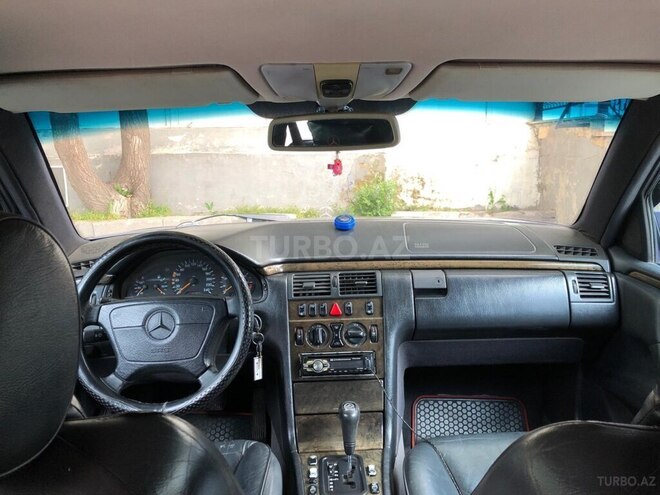 Mercedes E 230 1997, 400,000 km - 2.3 l - Sumqayıt