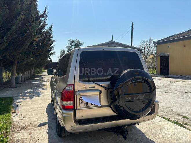 Mitsubishi Pajero 2004, 470,000 km - 2.8 l - Şirvan