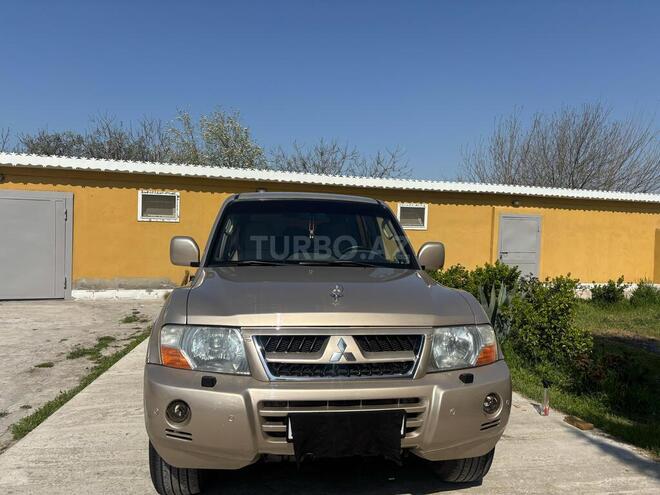 Mitsubishi Pajero 2004, 470,000 km - 2.8 l - Şirvan