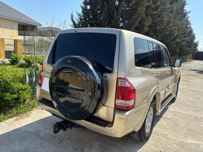 Mitsubishi Pajero 2004, 470,000 km - 2.8 l - Şirvan