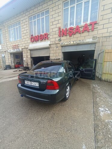 Opel Vectra 1999, 231,885 km - 1.6 l - Quba