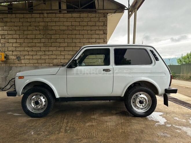 LADA (VAZ) Niva 2013, 220,000 km - 1.7 l - Astara