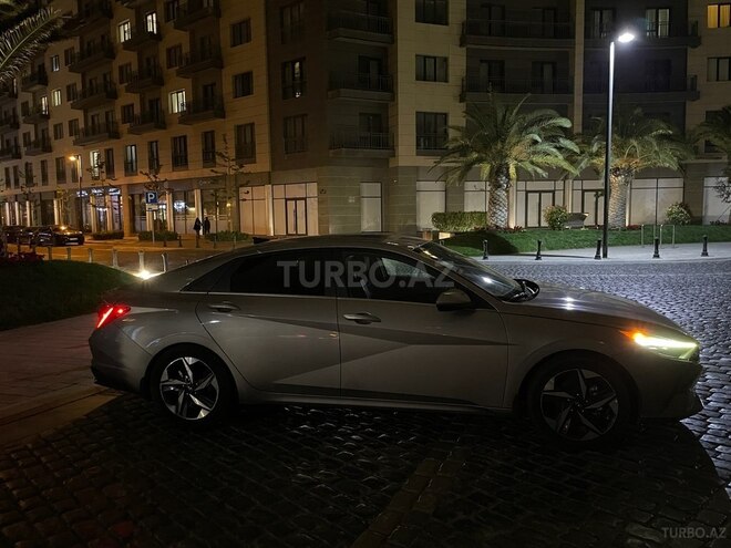 Hyundai Elantra 2023, 32,000 km - 1.6 l - Bakı
