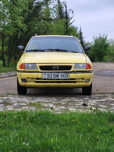 Opel Astra 1994, 350,000 km - 1.6 l - Qəbələ